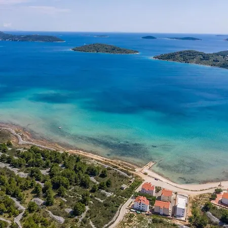 Sand Bay Βόντιτσε